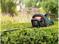 Akku-Heckenschere Universal Hedge Cut 18-55*Bosch Hot