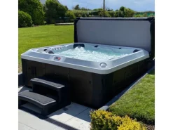 Whirlpool Alberta 240 cm x 216 cm x 93 cm*Canadian Spa Discount