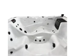 Whirlpool ThunderBay 219 cm x219 cm x 82 cm*Canadian Spa Online