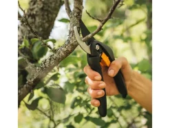 Fiskars Gartenscheren|Baumscheren|Bypass-Gartenschere SingleStep P26 20 cm
