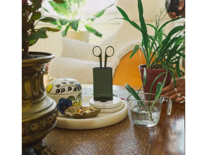 Fiskars Gartenscheren|Baumscheren|Pflanzenschere Lange Griffe mit Halter Grün