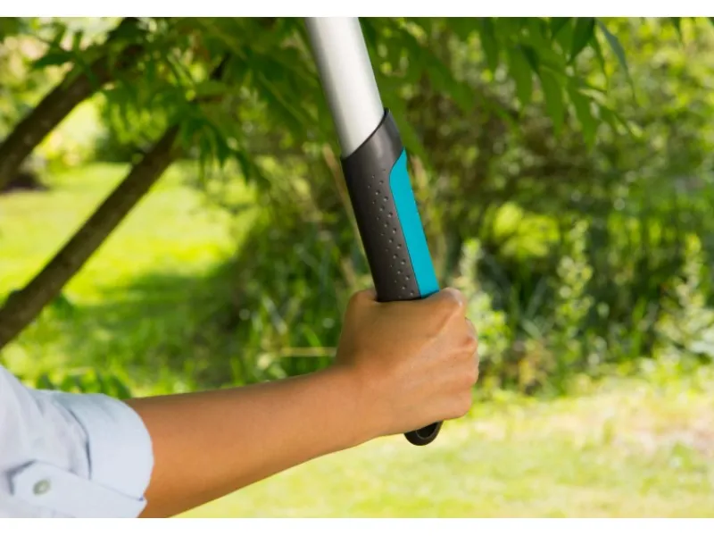 Gardena Gartenscheren|Baumscheren|Astschere EasyCut 680 B Bypass-Schneideprinzip mit Gartenschere