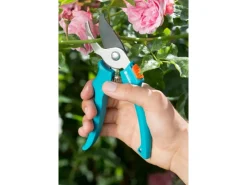 Gardena Gartenscheren|Baumscheren|Astschere EasyCut 680 B Bypass-Schneideprinzip mit Gartenschere