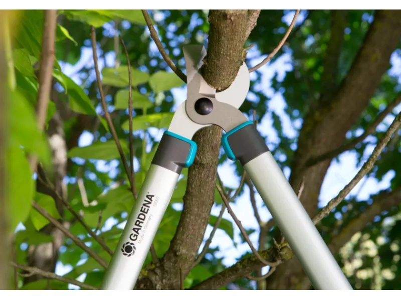 Gardena Gartenscheren|Baumscheren|Astschere EasyCut 680 B Bypass-Schneideprinzip mit Gartenschere