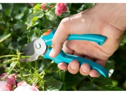 Gardena Gartenscheren|Baumscheren|Astschere EasyCut 680 B Bypass-Schneideprinzip mit Gartenschere