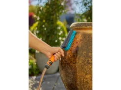 Cleansystem Handbürste Hard S mit Schlauchanschluss Anthrazit*Gardena