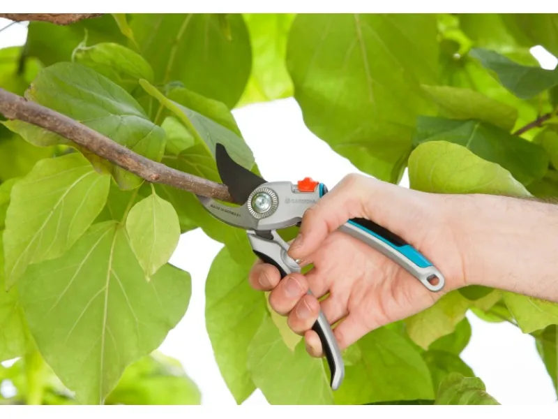 Gardena Gartenscheren|Baumscheren|Gartenschere B/L Alu, Bypass-Schneideprinzip, bis 25 mm Schnittstärke