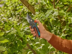 Gartenschere PremiumCut Pro Frisches Holz Bypass 24 mm*Gardena Discount