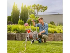 Schlauchwagen Set Aqua Roll M mit 30 m Schlauch & Zubehör*Gardena Hot