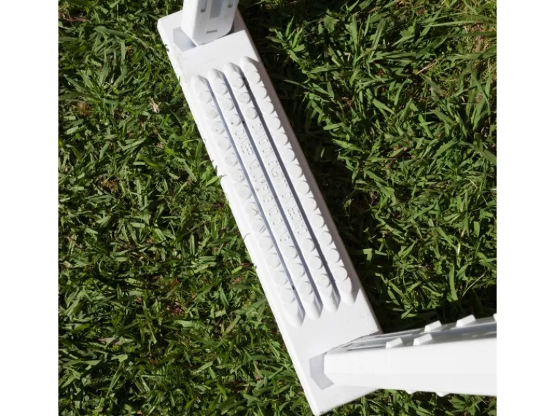 Sicherheitsleiter aus HDPE 2 X 4 Stufen Weiß*Gre Hot