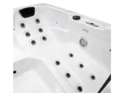 Home Deluxe Outdoor Whirlpools|Outdoor Whirlpool White Marble Plus Inkl. Treppe und Thermoabdeckung