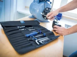 LUX-TOOLS Campingzubehör|LUX Rolltasche für Werkzeug 26 Fächer