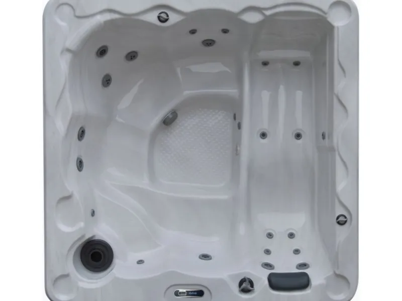 Ganzjahres-Whirlpool Pearl / 1 Liege / 5 Sitzflächen*Nordlys Hot