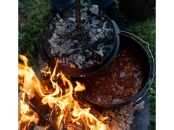 Petromax Campingzubehör|Grillzubehör|Dutch Oven FT6 Schwarz mit Standfüßen 5,5 l