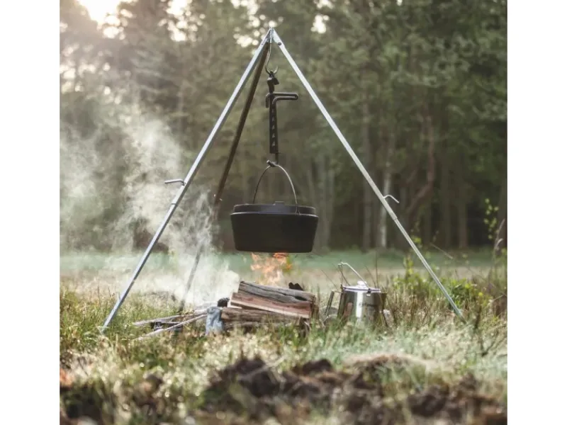 Petromax Campingzubehör|Dutch Oven FT4.5-T Schwarz mit planem Boden 3,5 l