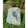 Rottenecker Gartendekoration|Bronze-Skulptur Eidechse auf Granit
