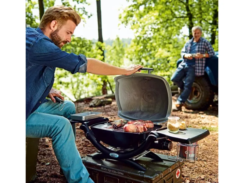 Tisch-Gasgrill Q 1200 mit 1 Brenner & Deckelthermometer Schwarz*Weber Best